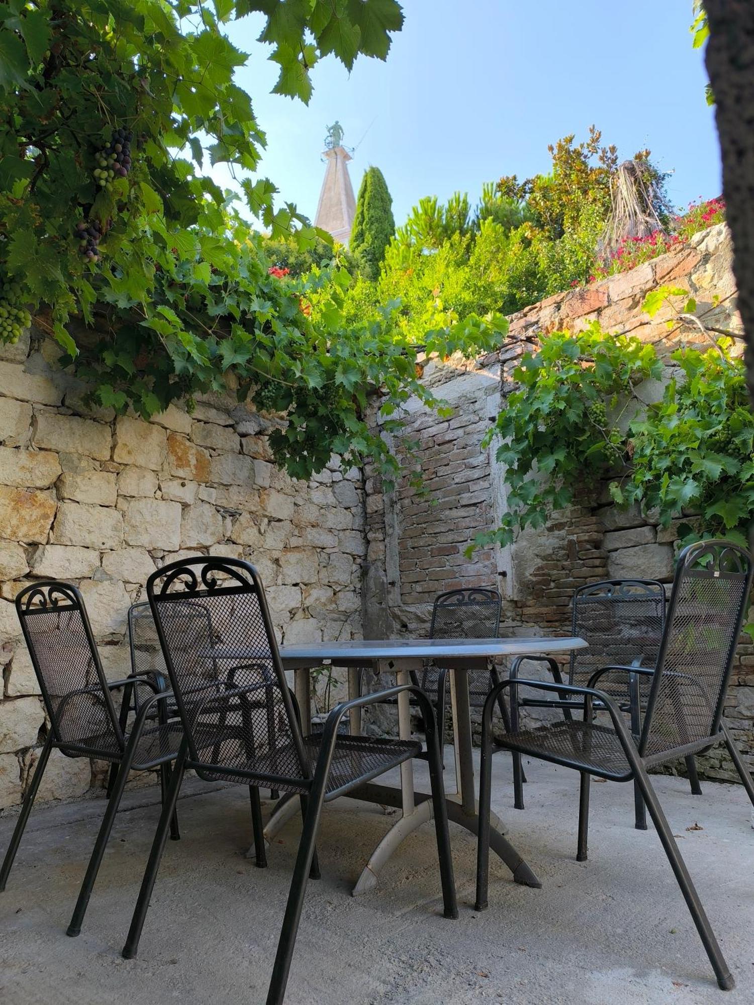 로비니 Casa Di Marko 105 M2 Garden 아파트 외부 사진
